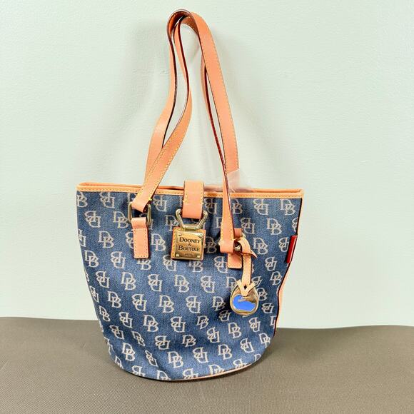 Dooney & Bourke North South Blue Denim Signature Cream DB Logo Bucket Bag Purse - Picture 1 of 15